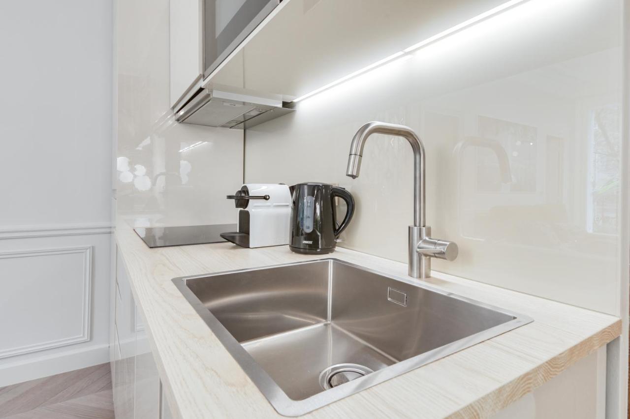 Stylish 2Bd House In Central Paris By Guestready Appartamento Esterno foto