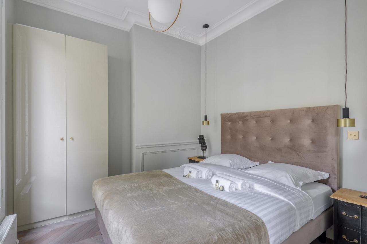 Stylish 2Bd House In Central Paris By Guestready Appartamento Esterno foto